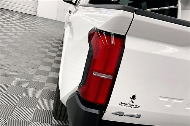 Used 2024 Toyota Tacoma SR image 30