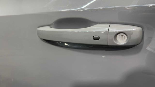 Used 2019 Chrysler 300 S image 11