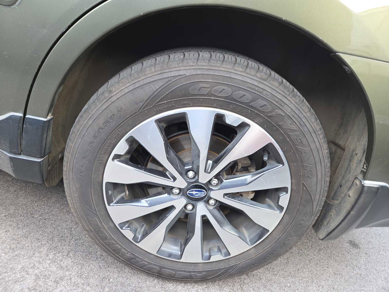 Used 2017 Subaru Outback 2.5i Limited image 7