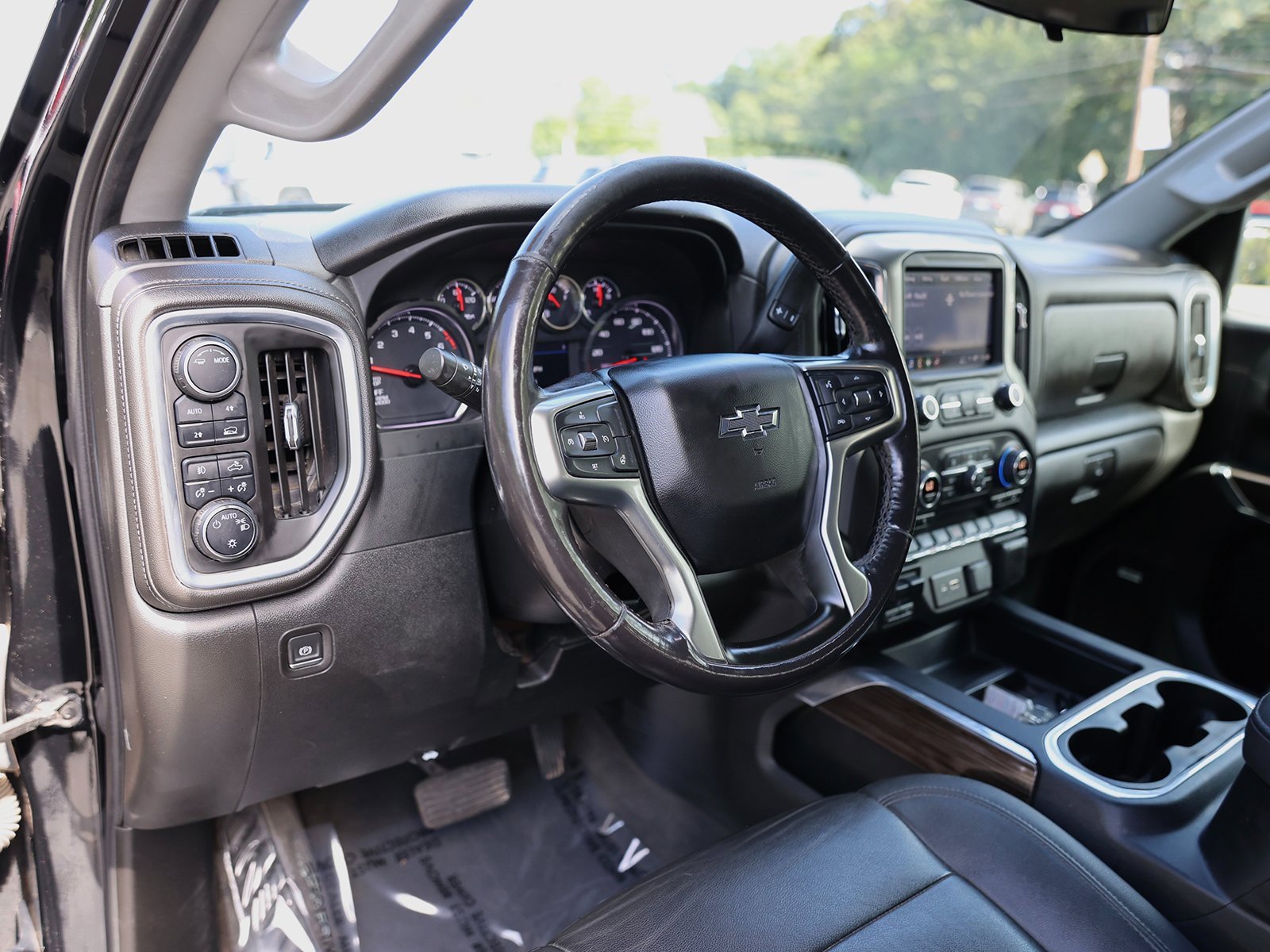 Used 2022 Chevrolet Silverado 1500 RST w/ Convenience Package II image 3