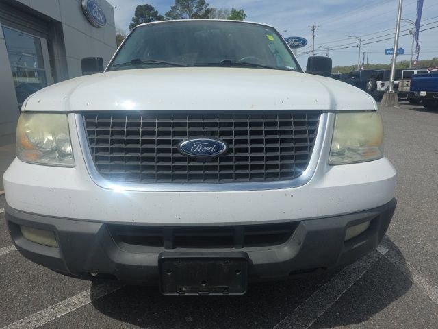 Used 2005 Ford Expedition XLT RWD image 2