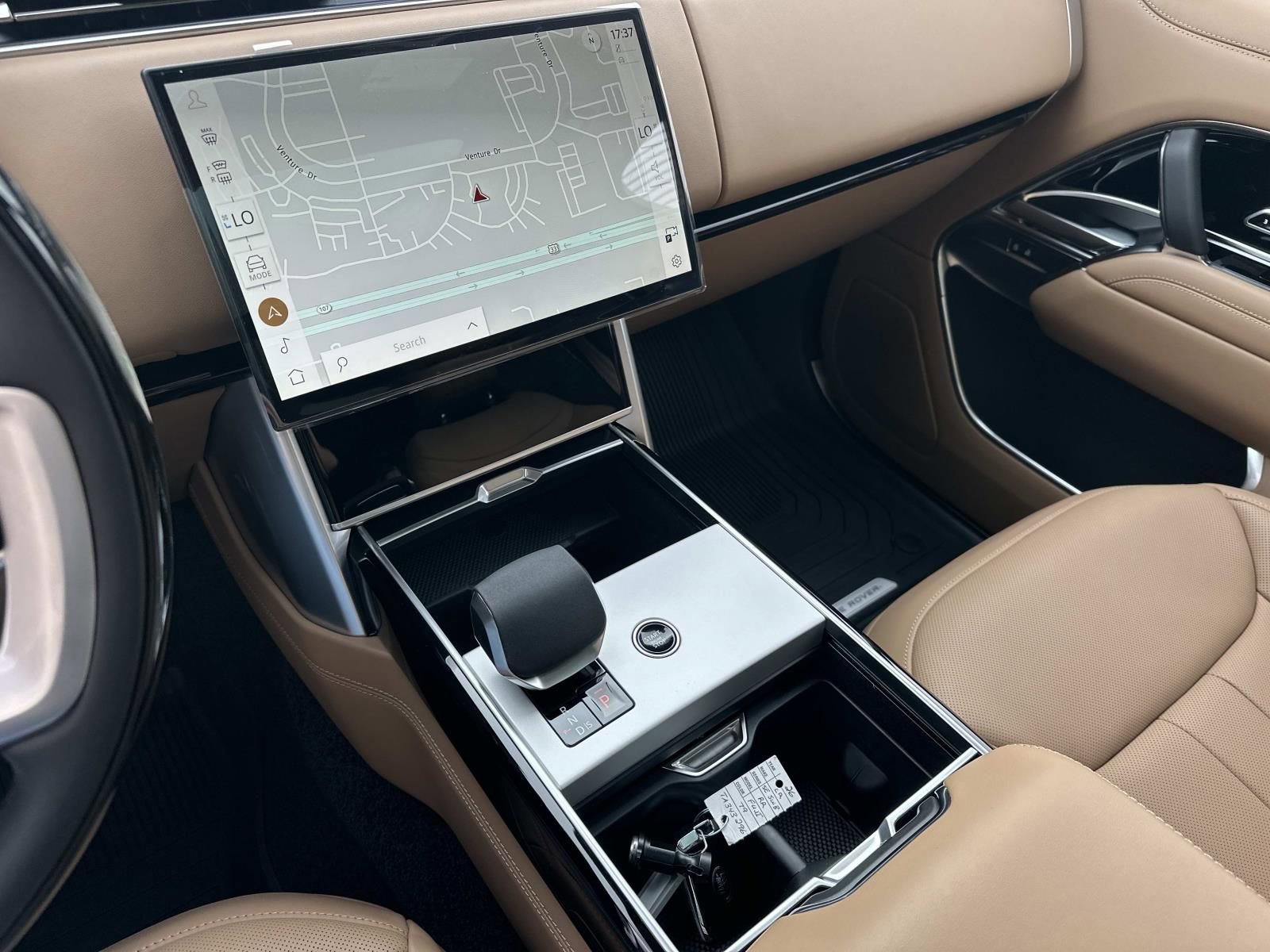 New 2026 Land Rover Range Rover SE AWD/4WD image 14