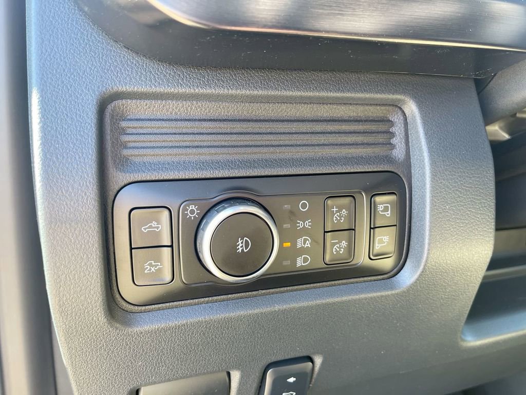 New 2026 Ford F250 Lariat w/ FX4 Off-Road Package AWD/4WD image 35