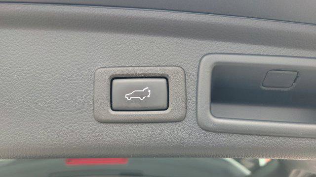 Used 2018 Subaru Forester 2.5i Touring w/ Popular Package #2 AWD/4WD image 10