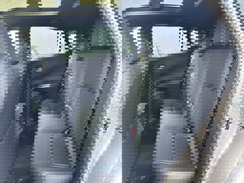 Used 2021 Toyota Venza Limited image 35