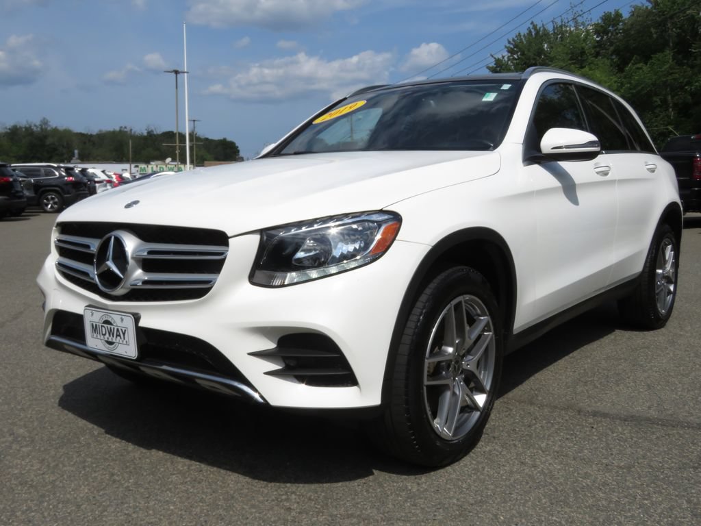 Used 2019 Mercedes-Benz GLC 300 4MATIC image 1