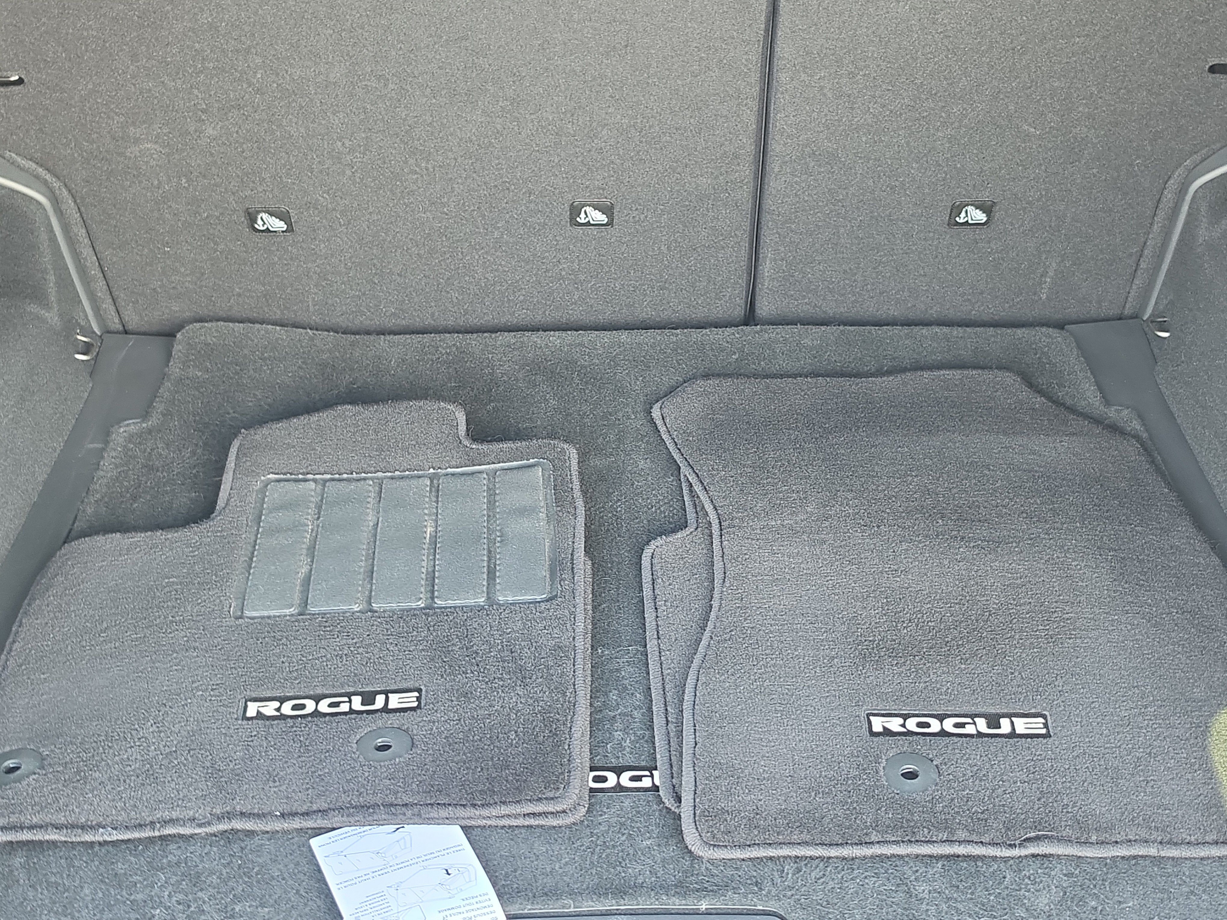 Used 2023 Nissan Rogue SV FWD image 14
