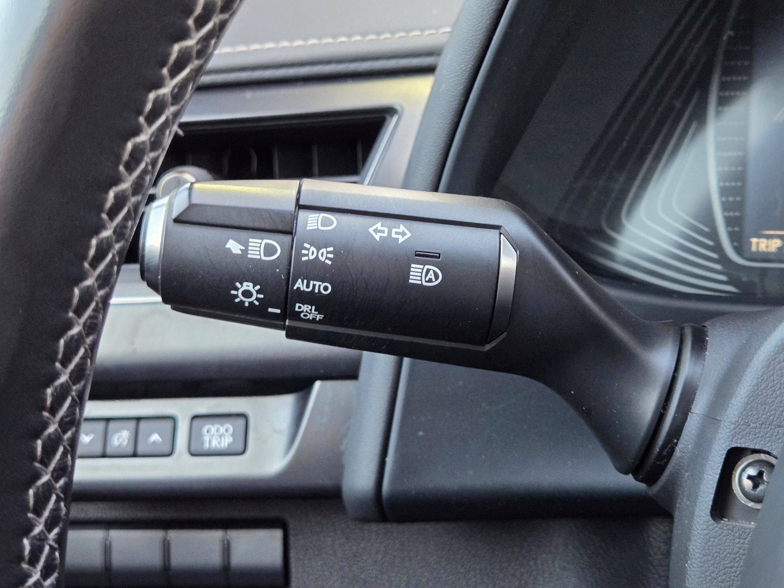 Used 2022 Lexus UX 200 w/ Accessory Package (Z2) FWD image 24