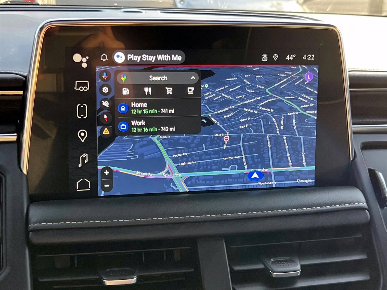 Used 2023 GMC Yukon XL SLT image 32