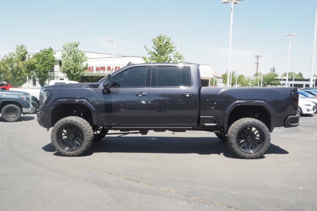 Used 2026 GMC Sierra 3500 Denali w/ Technology Package AWD/4WD image 4