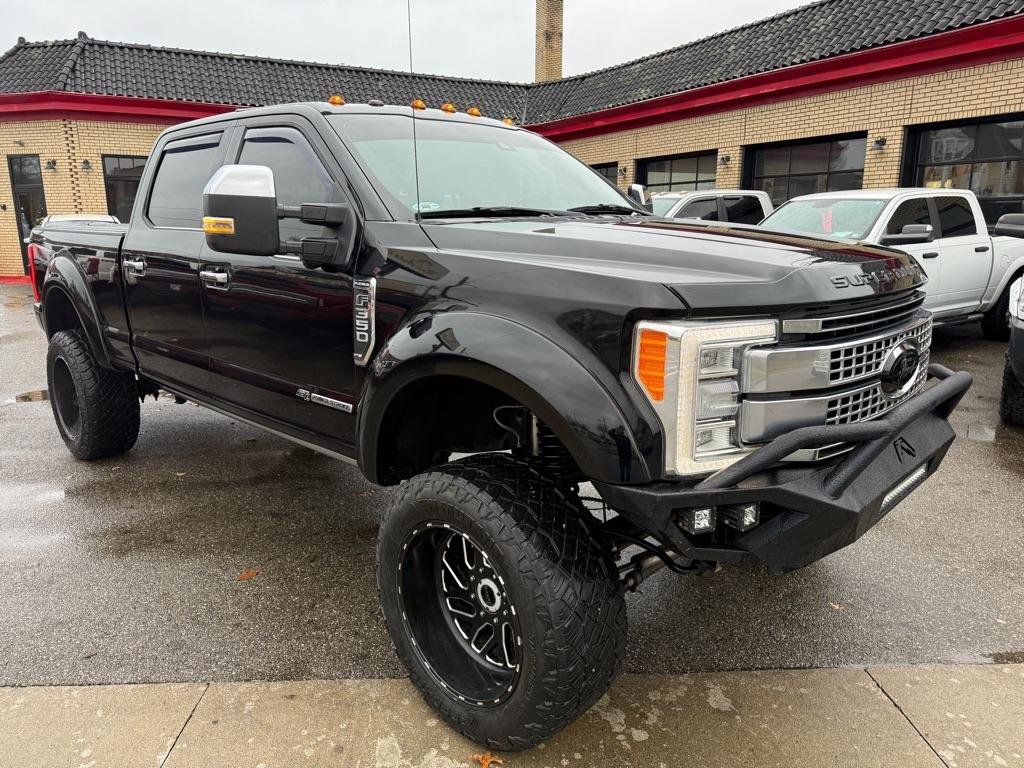 Used 2017 Ford F350 Platinum w/ Platinum Ultimate Package AWD/4WD image 7