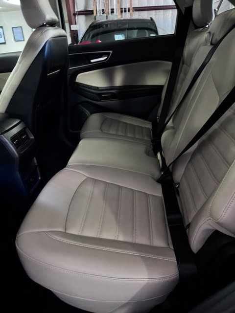Used 2024 Ford Edge SEL AWD/4WD image 12
