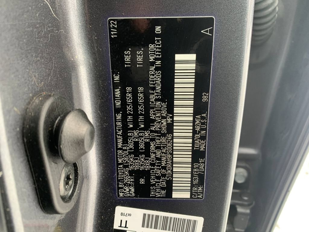 Used 2023 Toyota Highlander XLE image 33