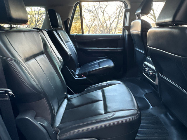 Used 2023 Ford Expedition Max XLT image 34