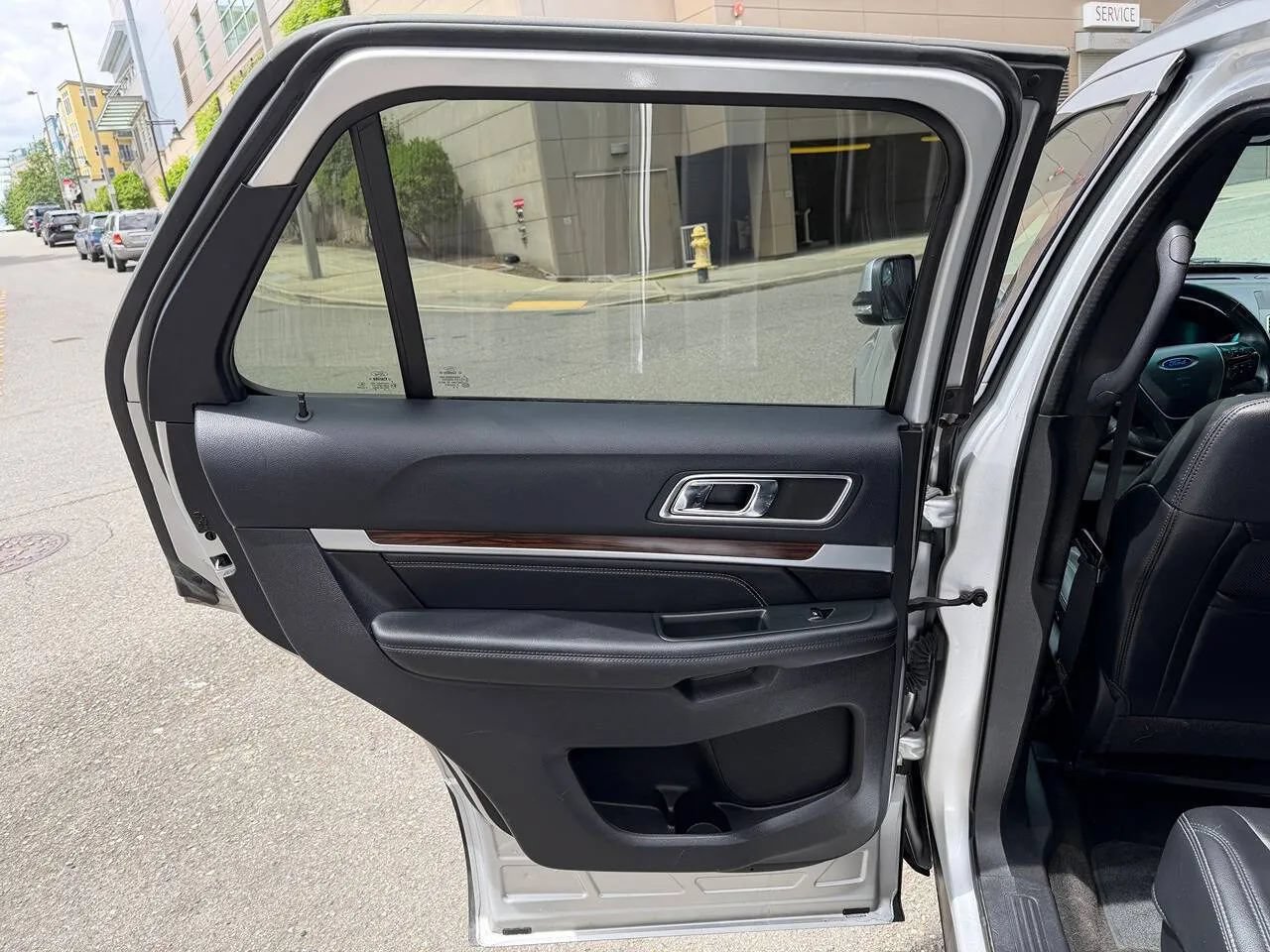Used 2016 Ford Explorer Limited AWD/4WD image 42