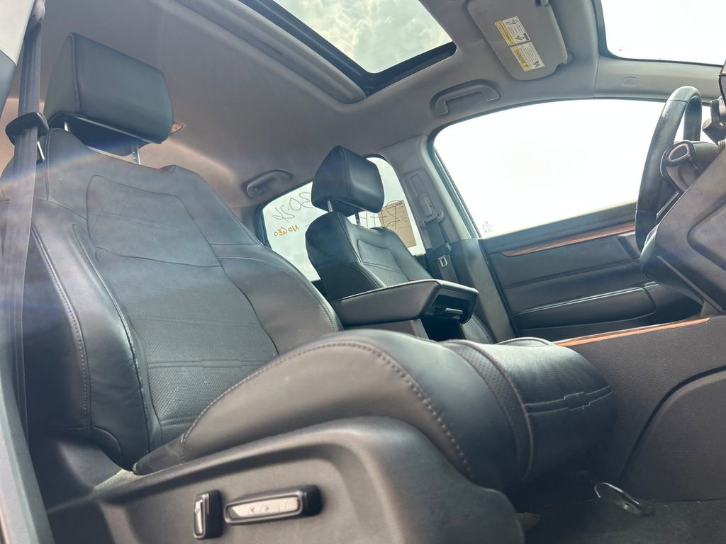 Used 2020 Honda CR-V Touring image 28
