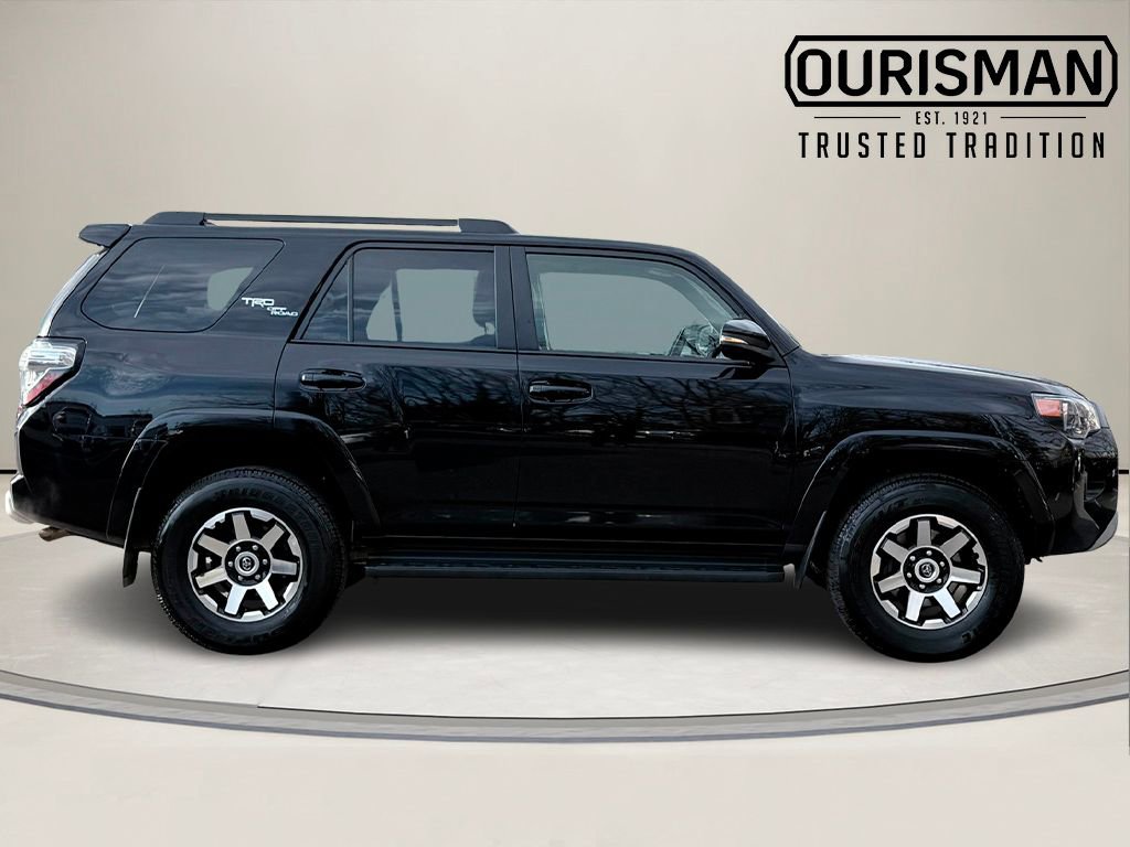 Used 2024 Toyota 4Runner TRD Off-Road Premium image 3