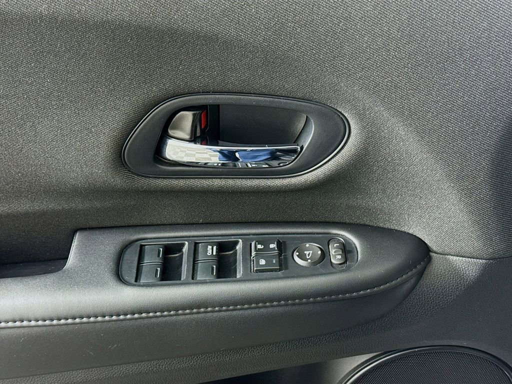 Certified 2022 Honda HR-V Sport image 15