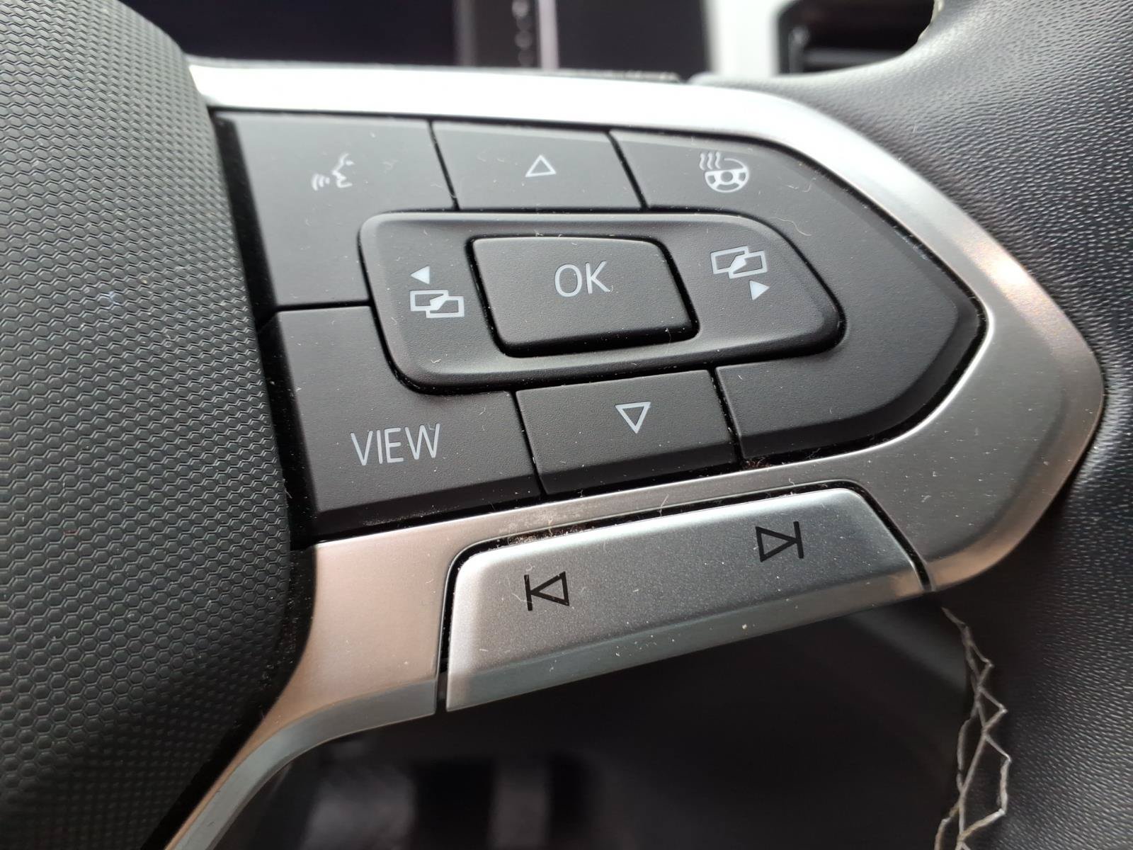 Certified 2023 Volkswagen Atlas Cross Sport SEL AWD/4WD image 20