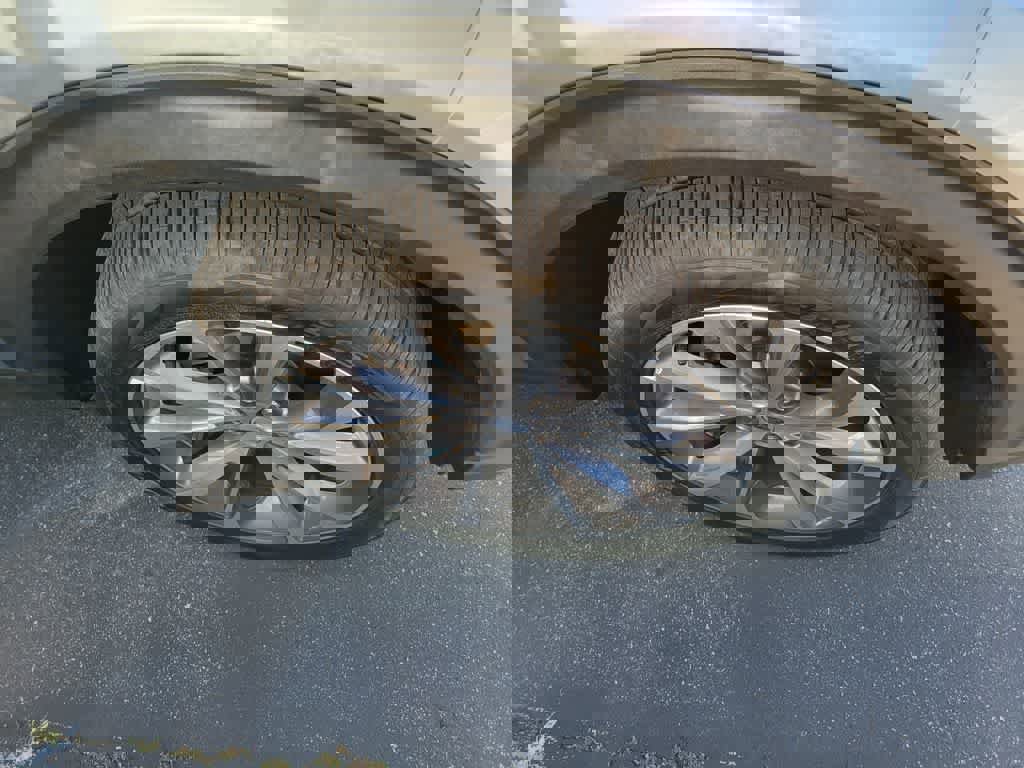 Used 2025 Ford Explorer Platinum w/ Ultimate Package image 10