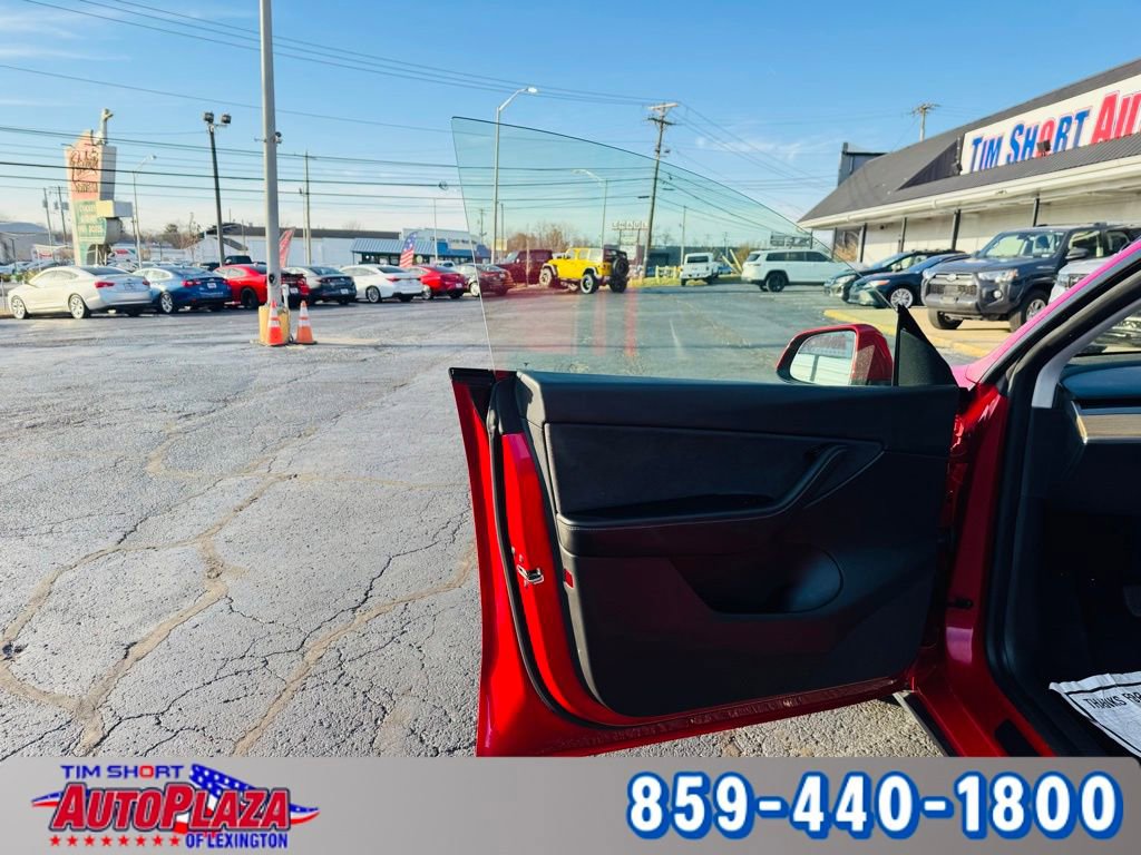 Used 2021 Tesla Model Y Long Range image 49