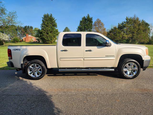 Used 2013 GMC Sierra 1500 SLT w/ SLT White Diamond Edition AWD/4WD image 5