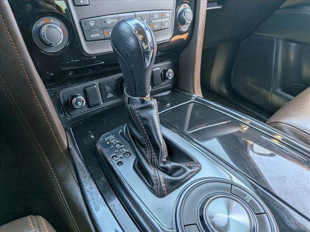 Used 2020 Nissan Armada Platinum w/ Platinum Reserve Package image 19