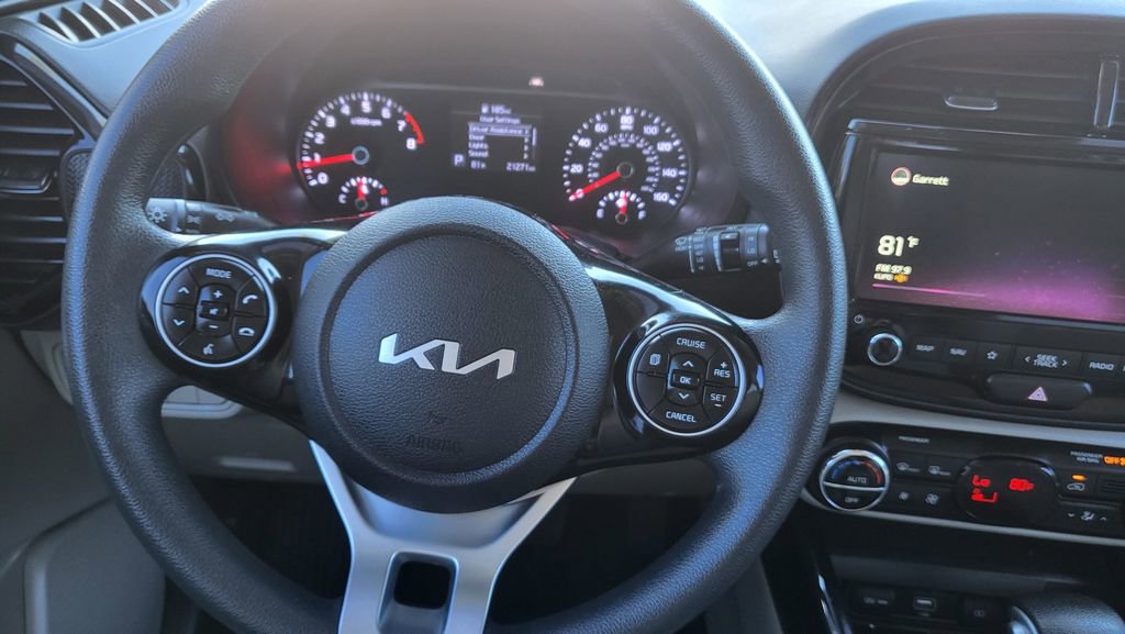 Used 2022 Kia Soul S image 28