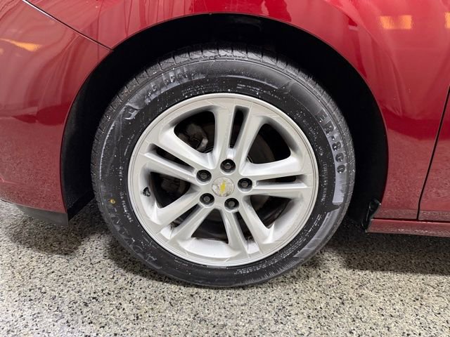 Used 2016 Chevrolet Cruze LT FWD image 24