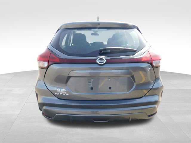 Used 2021 Nissan Kicks S image 7
