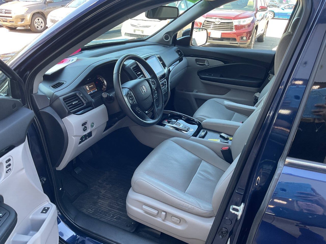Used 2016 Honda Pilot Elite image 14
