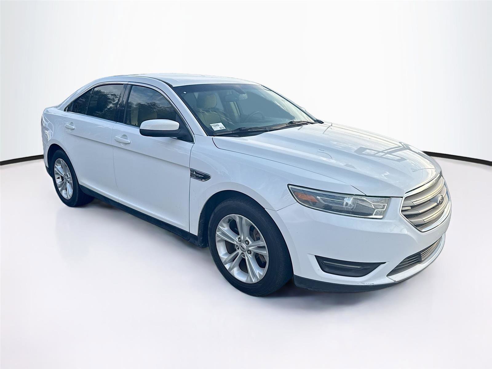 Used 2017 Ford Taurus SEL FWD image 7
