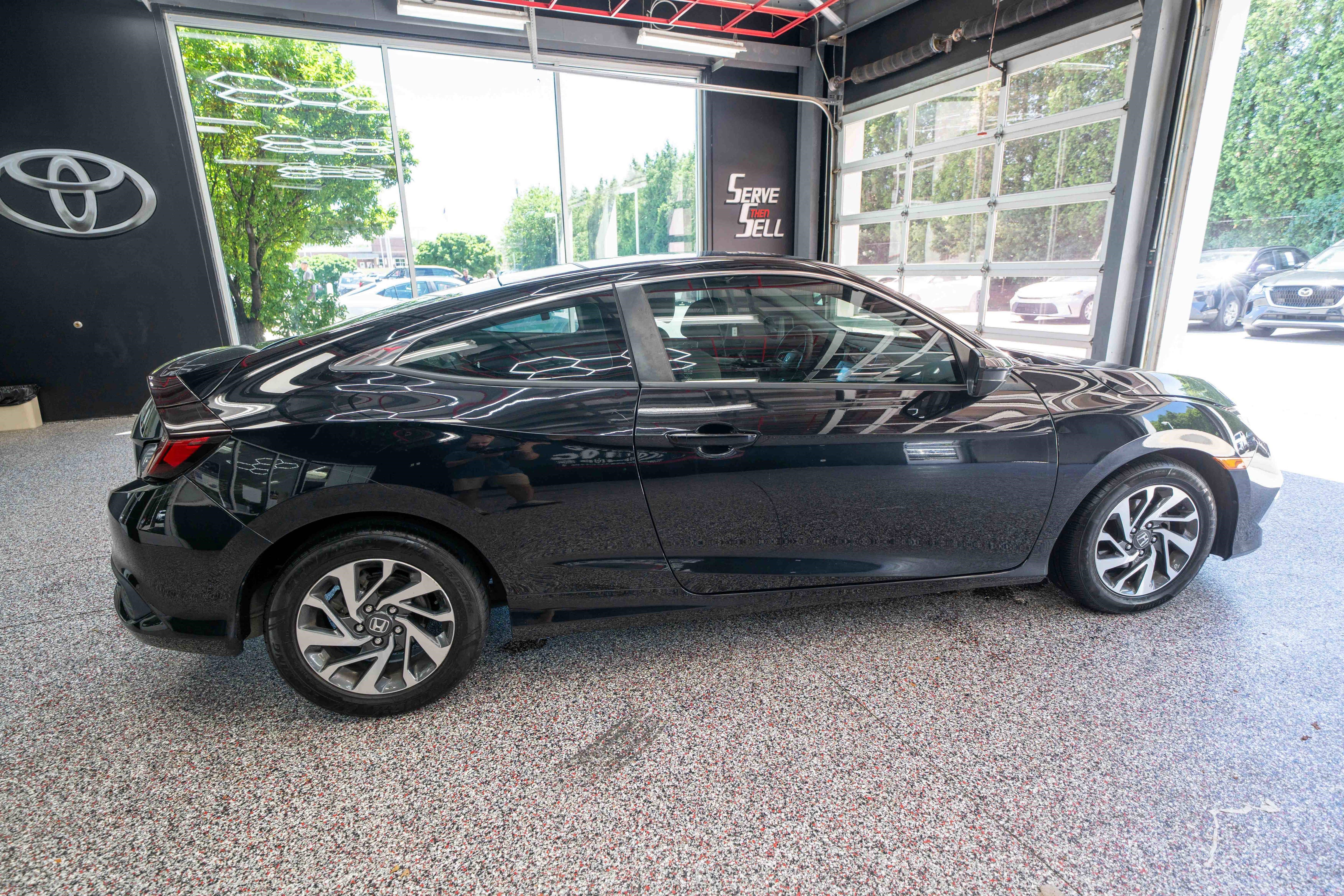 Used 2019 Honda Civic LX image 4