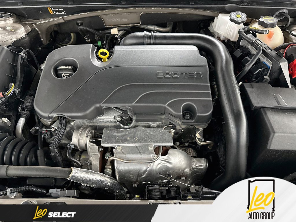 Used 2025 Chevrolet Malibu LT FWD image 31