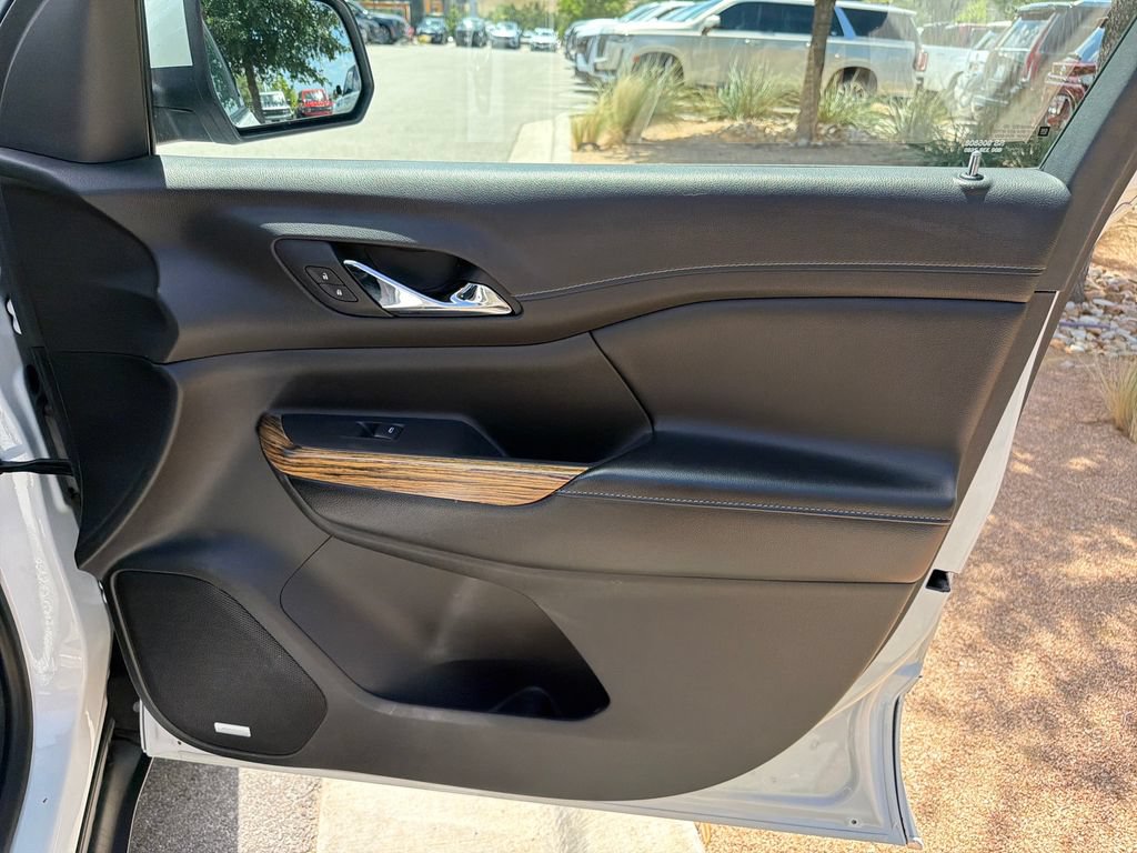Used 2019 GMC Acadia Denali w/ Technology Package FWD image 35