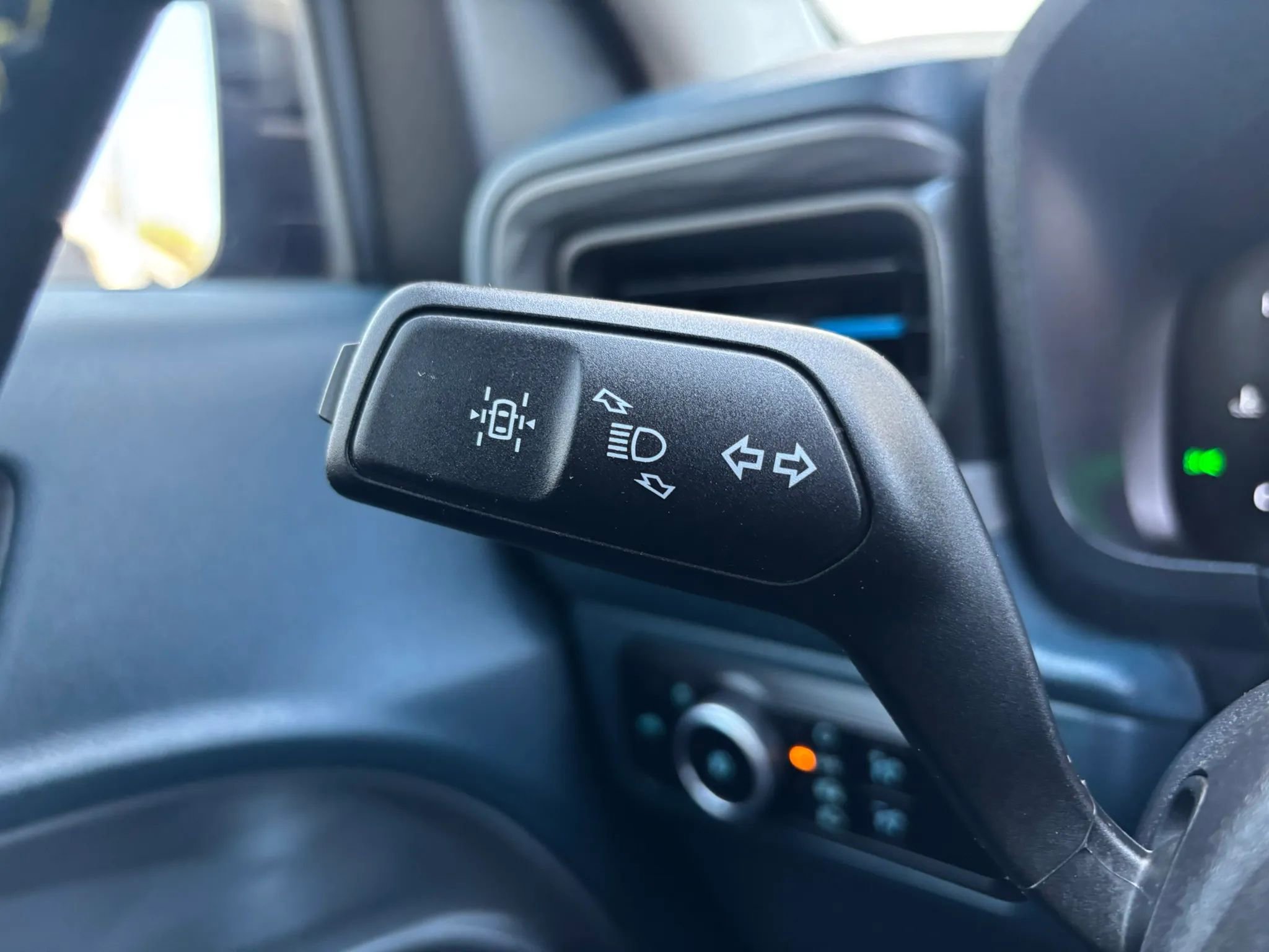 Used 2025 Ford Maverick Lobo image 30