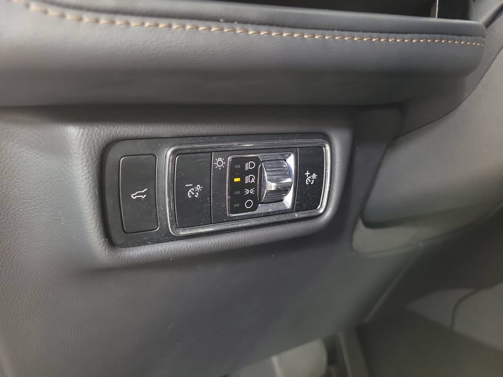 Certified 2025 Lincoln Aviator 2WD w/ Jet Appearance Package image 41