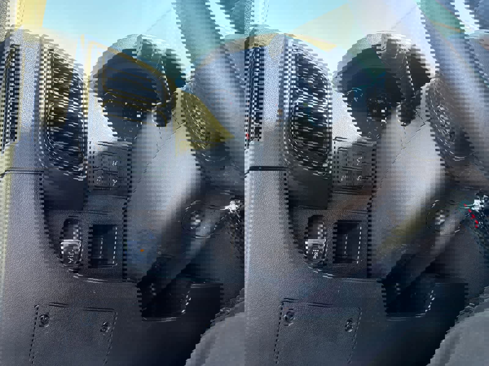 Used 2023 RAM ProMaster 2500 image 25