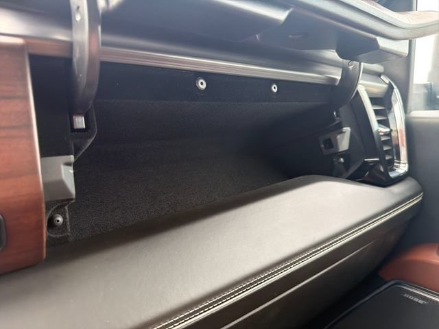 Used 2024 GMC Sierra 2500 Denali Ultimate AWD/4WD image 34