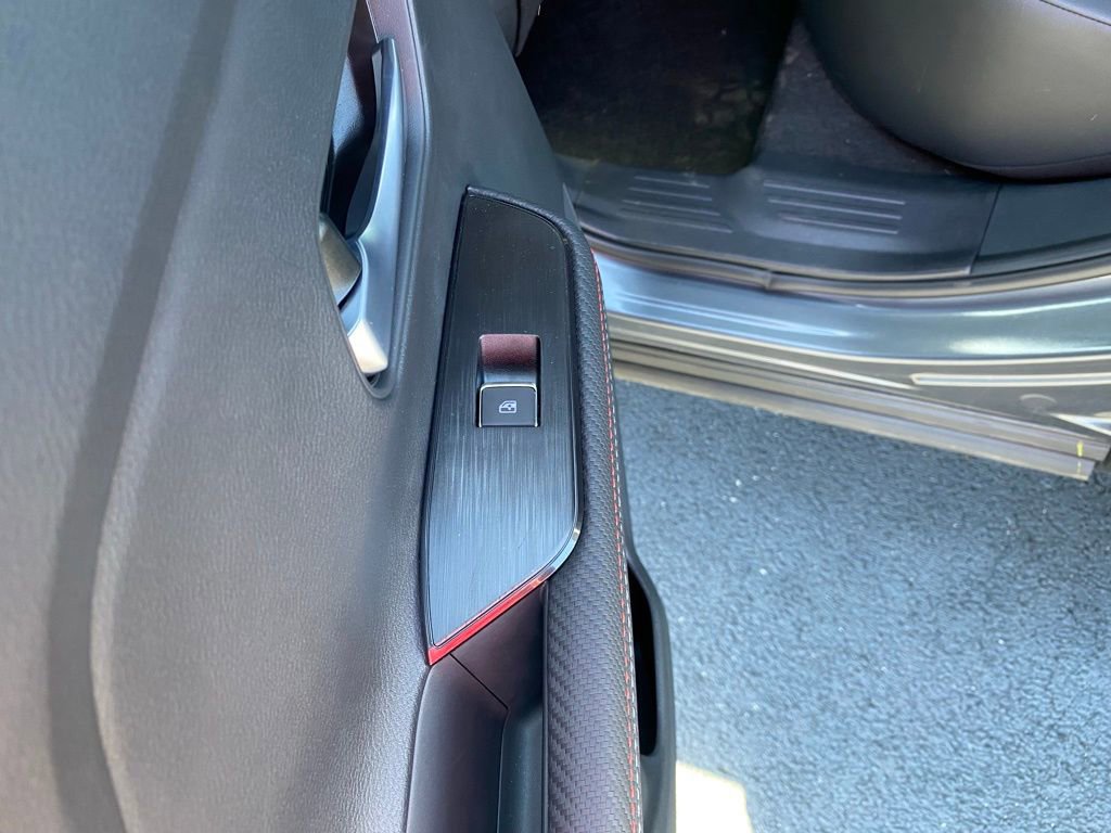 New 2025 Nissan Kicks SR image 16