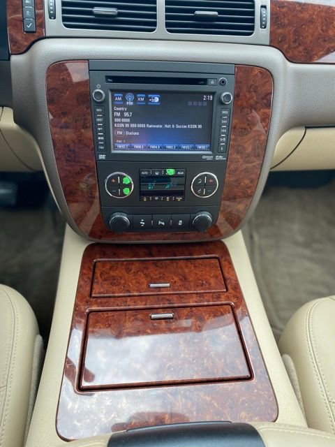Used 2013 Chevrolet Tahoe LTZ RWD image 21