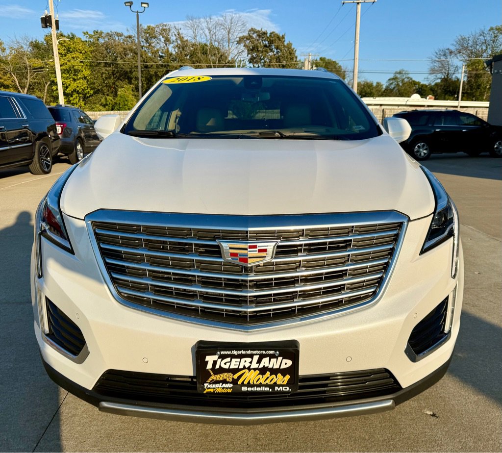 Used 2018 Cadillac XT5 Platinum image 2