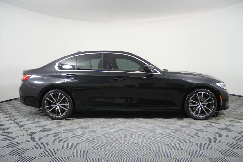 Used 2021 BMW 330i Sedan w/ Premium Package RWD image 3