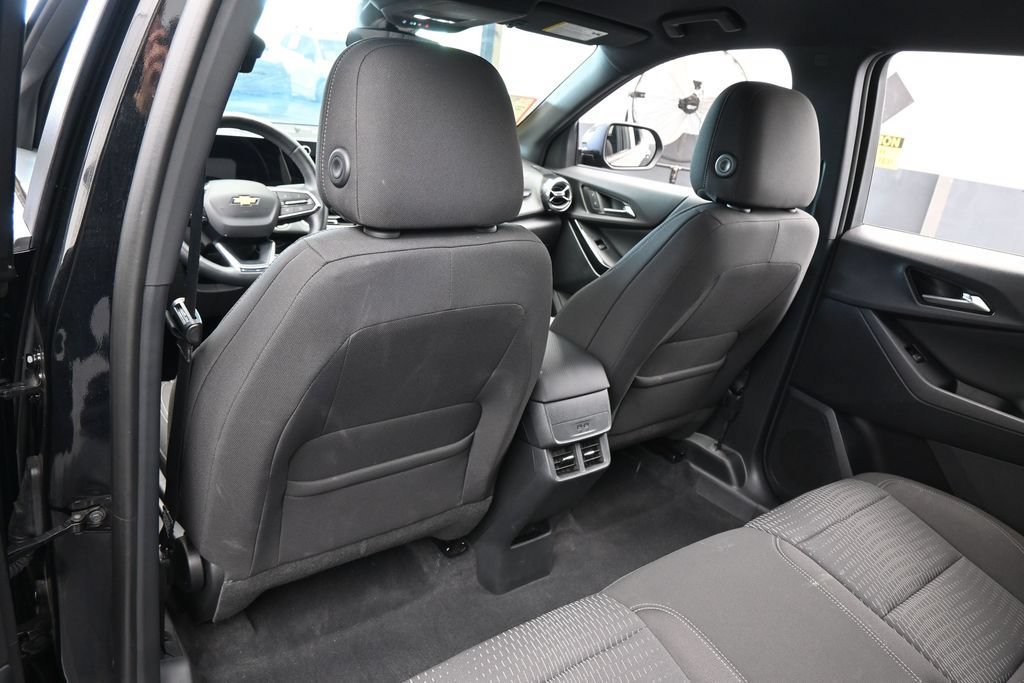 Used 2026 Chevrolet Equinox LT FWD image 33