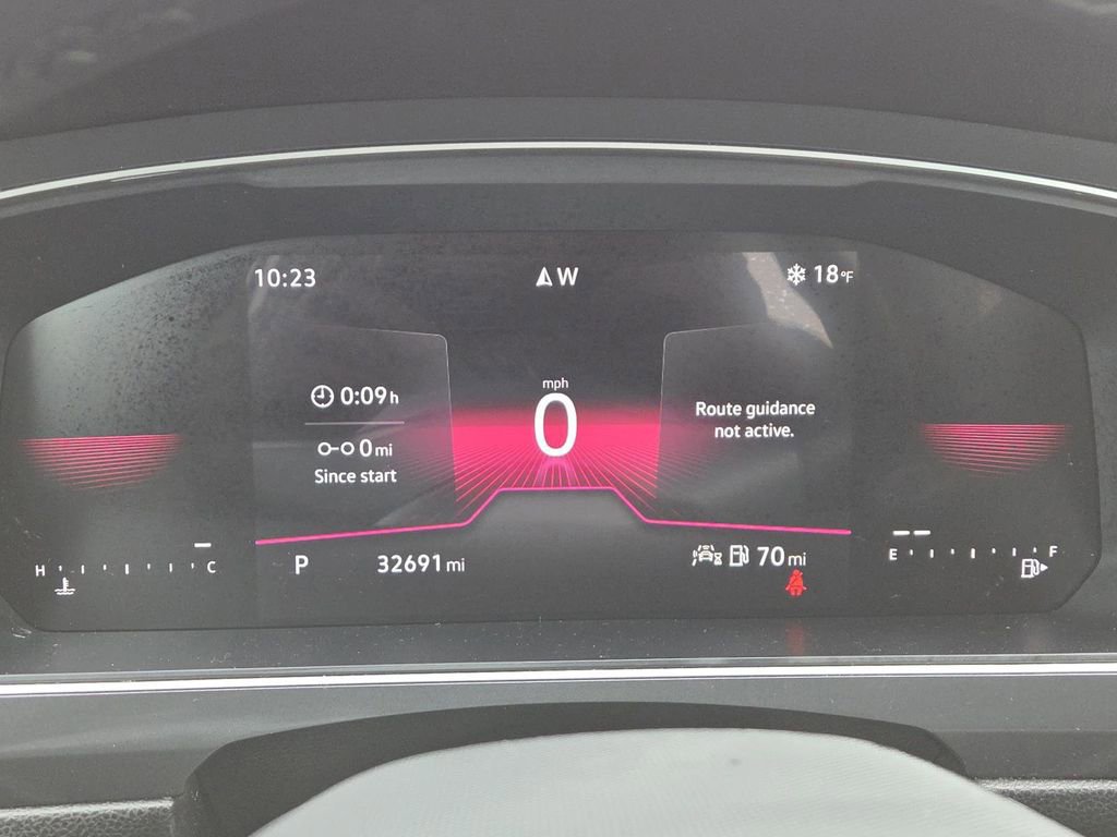 Used 2024 Volkswagen Tiguan Wolfsburg Edition image 25