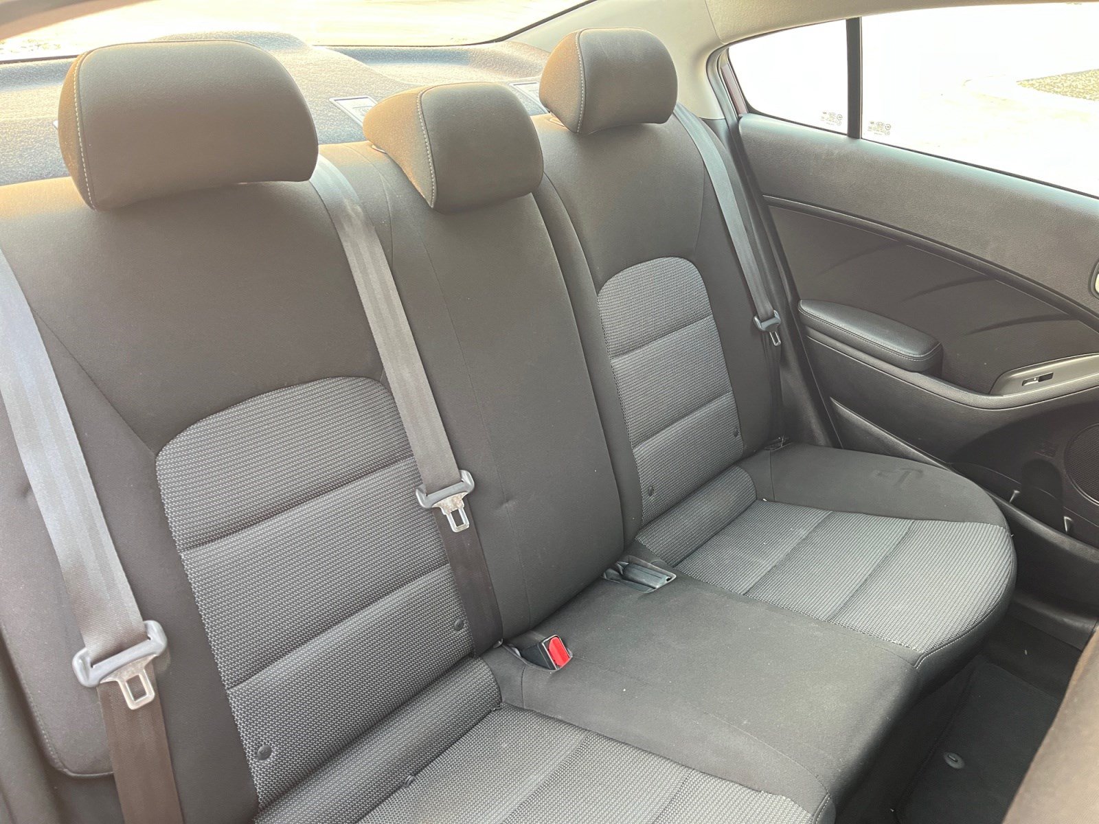 Used 2018 Kia Forte LX FWD image 17