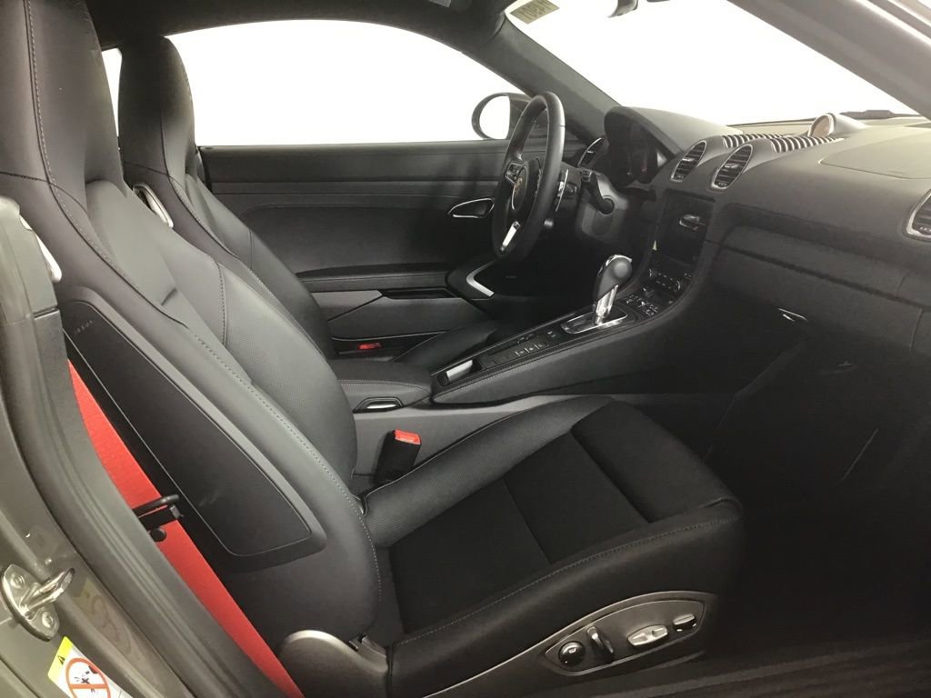 Certified 2024 Porsche 718 Cayman GTS RWD image 21