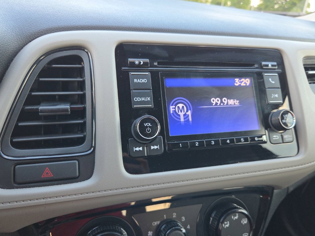 Used 2016 Honda HR-V LX image 37
