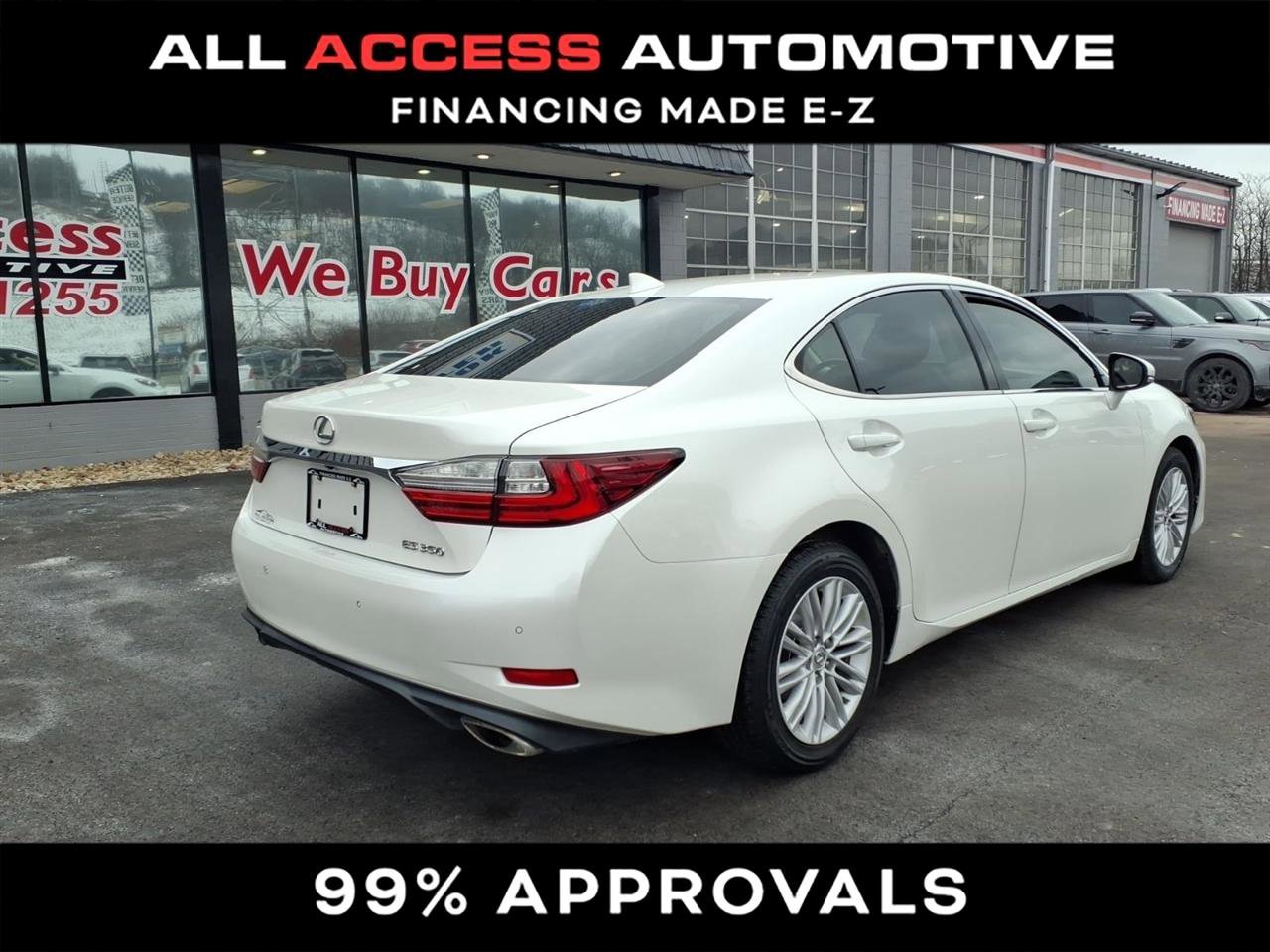Used 2016 Lexus ES 350 w/ Premium Package w/Wood Trim image 2