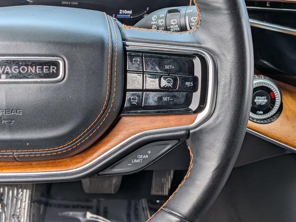 Used 2024 Jeep Grand Wagoneer L Series III AWD/4WD image 31